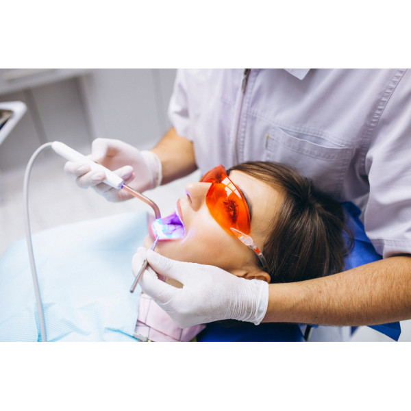 Tẩy trắng răng bằng đèn Plasma - Hiệu quả nhanh chỉ sau 1 giờ